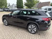 Neu Skoda Kodiaq Selection 150 PS (110 kW) 2025 Schwarzmagic perleffekt SUV