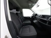 Gebraucht VW Multivan Trendline 150 PS (110 kW) 2019 Candyweiß (white), solid Van