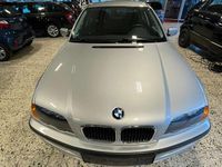 Gebraucht BMW 318 118 PS (86 kW) 1998 Silber Limousine