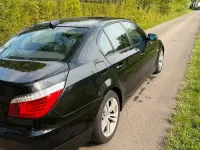 Gebraucht BMW 525 197 PS (144 kW) 2008 Schwarz Limousine