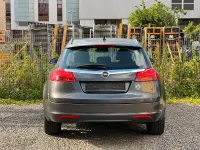 Gebraucht Opel Insignia 140 PS (102 kW) 2009 Grau Kombi