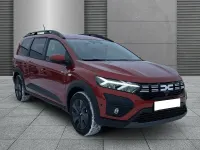 Neu Dacia Jogger Expression 101 PS (74 kW) 2025 Terracottabraun Van / Kleinbus