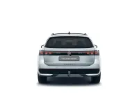 Gebraucht VW Passat IQ Drive 177 PS (130 kW) 2025 Oyster silver metallic/grenadi Kombi
