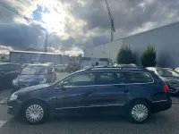 Gebraucht VW Passat 140 PS (102 kW) 2009 Blau Kombi