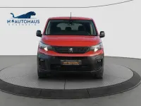 Gebraucht Peugeot Partner Premium 131 PS (96 kW) 2020 Rot Van / Kleinbus