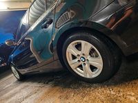 Gebraucht BMW 118 143 PS (105 kW) 2011 Schwarz Kleinwagen