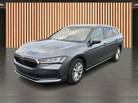 Gebraucht Skoda Superb Selection 150 PS (110 kW) 2024 Graphite grau metallic Kombi