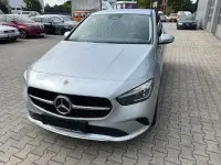 Gebraucht Mercedes B220 190 PS (139 kW) 2024 Silber Kleinwagen