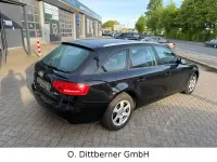 Używany Audi A4 Attraction 143 KM (105 kW) 2011 Czarny Kombi