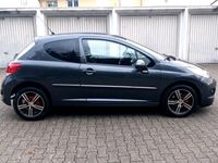 gebraucht Peugeot 207 wenig gelaufen, Scheckheft gepflegt