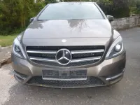 Gebraucht Mercedes B180 109 PS (80 kW) 2012 Braun Kleinwagen