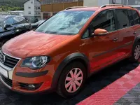 Gebraucht VW Touran Cross 140 PS (102 kW) 2010 Orange Van / Kleinbus