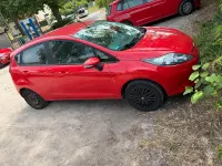 Gebraucht Ford Fiesta 97 PS (71 kW) 2011 Rot Limousine