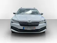 Gebraucht Skoda Superb Style 200 PS (147 kW) 2023 Moonweiss metallic Kombi