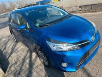 Gebraucht Toyota Verso 124 PS (91 kW) 2013 Blau Van / Kleinbus