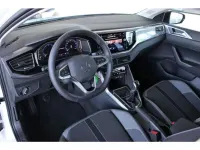 Gebraucht VW Polo Style 95 PS (69 kW) 2024 Pure white schwarz Kleinwagen
