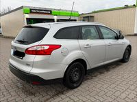 Gebraucht Ford Focus 116 PS (85 kW) 2012 Silber Kombi
