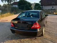 Gebraucht Mercedes C240 170 PS (125 kW) 2005 Schwarz Limousine