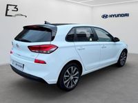 Gebraucht Hyundai i30 Turbo 120 PS (88 kW) 2019 Weiß Limousine