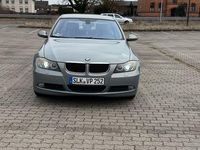 Gebraucht BMW 318 129 PS (94 kW) 2006 Blau Limousine