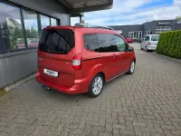 Gebraucht Ford Tourneo Courier Titanium 101 PS (74 kW) 2017 Rot Van / Kleinbus