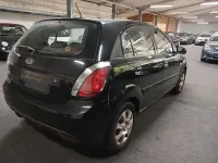 Gebraucht Kia Rio Vision 97 PS (71 kW) 2011 Schwarz Limousine