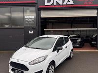 Gebraucht Ford Fiesta Ambiente 60 PS (44 kW) 2016 Weiß Kleinwagen