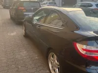 Gebraucht Mercedes C220 150 PS (110 kW) 2006 Schwarz Coupé