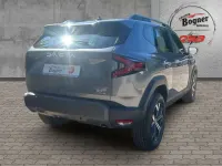Neu Dacia Duster Expression 131 PS (96 kW) 2025 Grau SUV