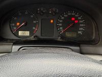 Gebraucht VW Passat 125 PS (91 kW) 1998 Rot Kombi