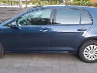 Gebraucht VW Golf VII Comfortline 105 PS (77 kW) 2013 Blau Limousine