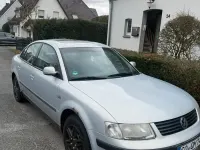 Gebraucht VW Passat 102 PS (75 kW) 1998 Silber Limousine