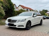 Gebraucht Mercedes E200 138 PS (101 kW) 2011 Weiß Kombi