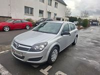 Gebraucht Opel Astra Selection 90 PS (66 kW) 2009 Silber Limousine