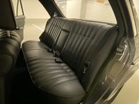 Gebraucht Mercedes E230 136 PS (100 kW) 1982 Limousine