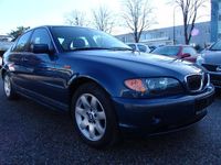 Gebraucht BMW 325 192 PS (141 kW) 2002 Blau Limousine
