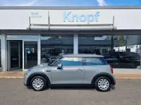 Gebraucht Mini ONE Essential 102 PS (75 kW) 2022 Moonwalk grey Kleinwagen