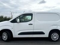 Second-hand Opel Combo 102 CP (75 kW) 2018 Alb Monovolum