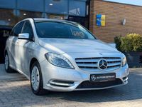 Gebraucht Mercedes B200 156 PS (114 kW) 2012 Silber Van / Kleinbus