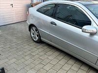 Gebraucht Mercedes C200 160 PS (117 kW) 2004 Silber Coupé