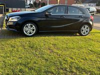 Gebraucht Mercedes A200 156 PS (114 kW) 2015 Schwarz Limousine