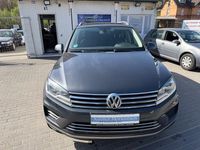 Gebraucht VW Touareg 204 PS (150 kW) 2015 Grau SUV