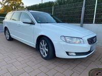 Gebraucht Volvo V70 Kinetic 181 PS (133 kW) 2016 Weiß Kombi