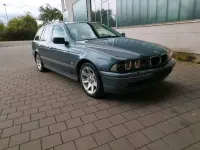 Gebraucht BMW 520 135 PS (99 kW) 2002 Grau Kombi