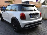 Gebraucht Mini Cooper Classic 136 PS (100 kW) 2022 Weiß Kleinwagen