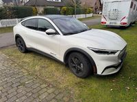 Gebraucht Ford Mustang Mach-E Extended Range 216 kW (294 PS) 2022 Weiß SUV