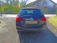 Gebraucht Opel Astra Edition 110 PS (80 kW) 2013 Schwarz Kombi