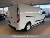 Gebraucht Ford Transit Custom Trend 131 PS (96 kW) 2021 Weiß Van / Kleinbus