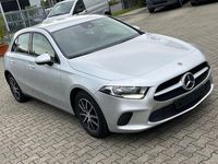 Gebraucht Mercedes A180 Business 116 PS (85 kW) 2019 Silber Limousine