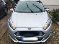 Gebraucht Ford Fiesta SYNC Edition 95 PS (69 kW) 2015 Silber Kleinwagen